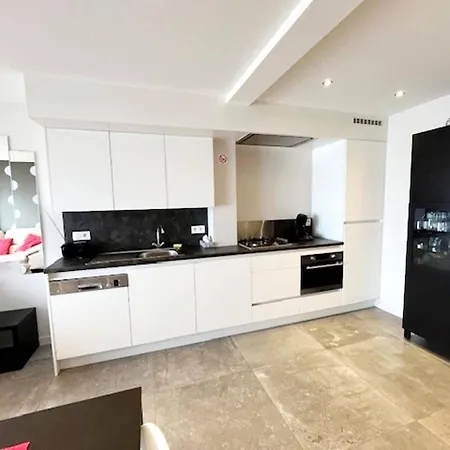 In With Stunning Sea Views * Wenduine
